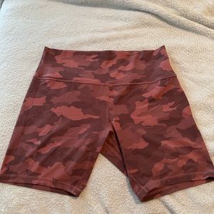 🔥 LULU LEMON ALIGN 🔥 LIKE NEW 6” SEAM SHORTS 🦋